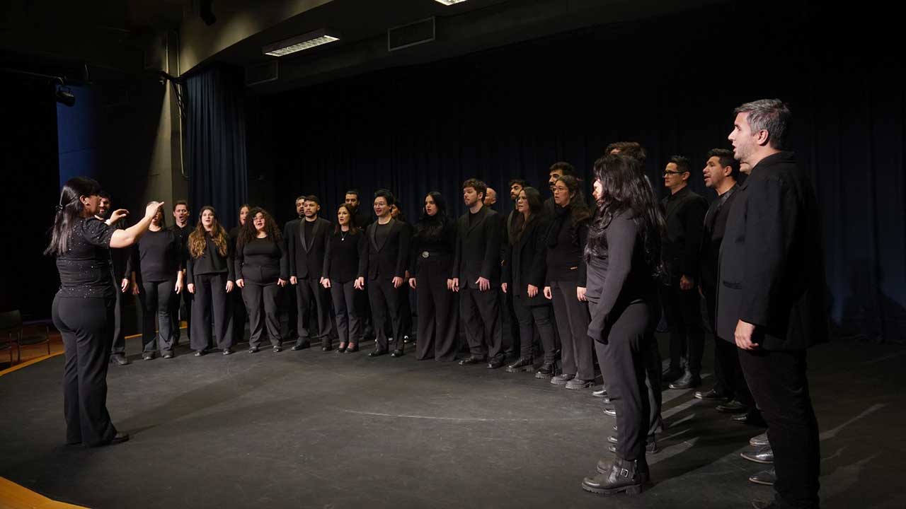 Patria Coral: un recorrido por la música popular argentina en el Teatro Lírico imagen-6